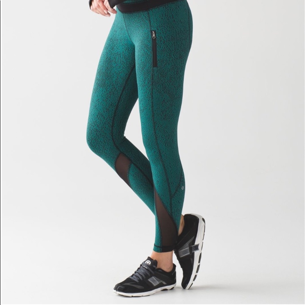 Lululemon inspire tight II size 8